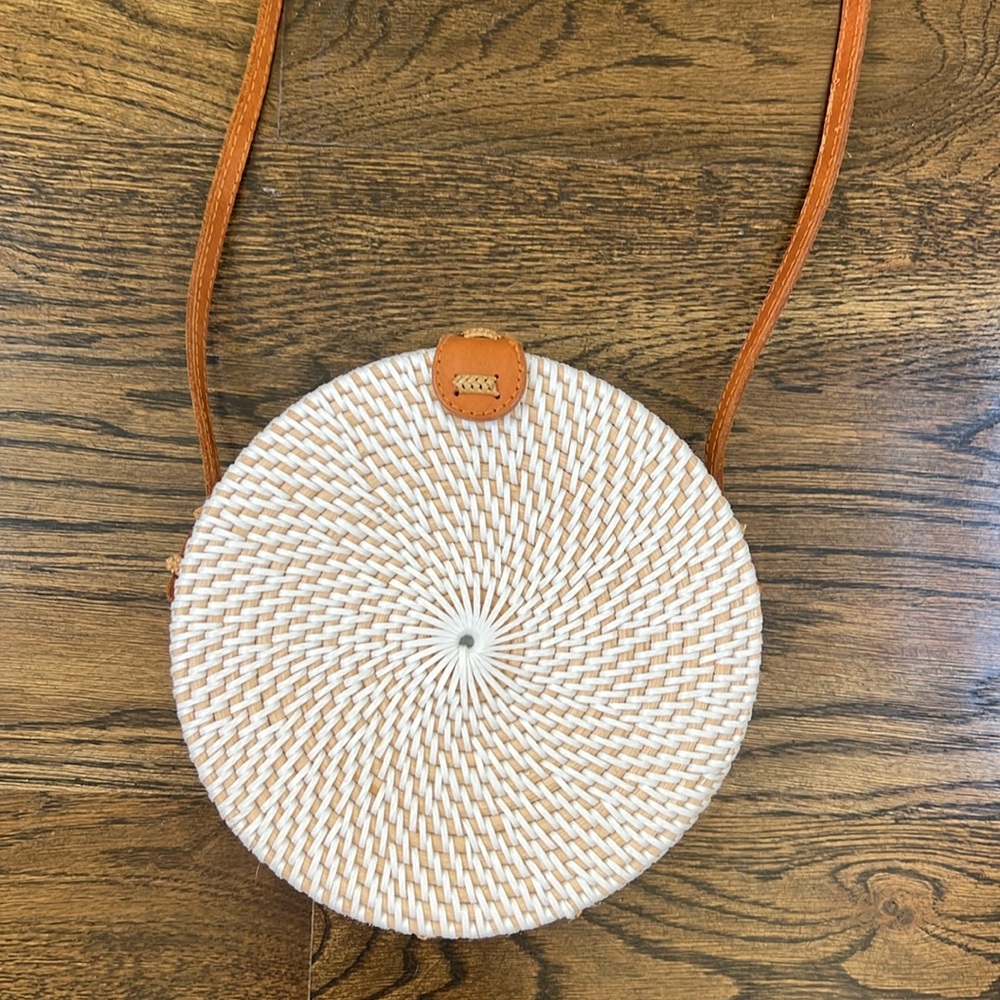 Village Thrive Circle Straw Crossbody Bag